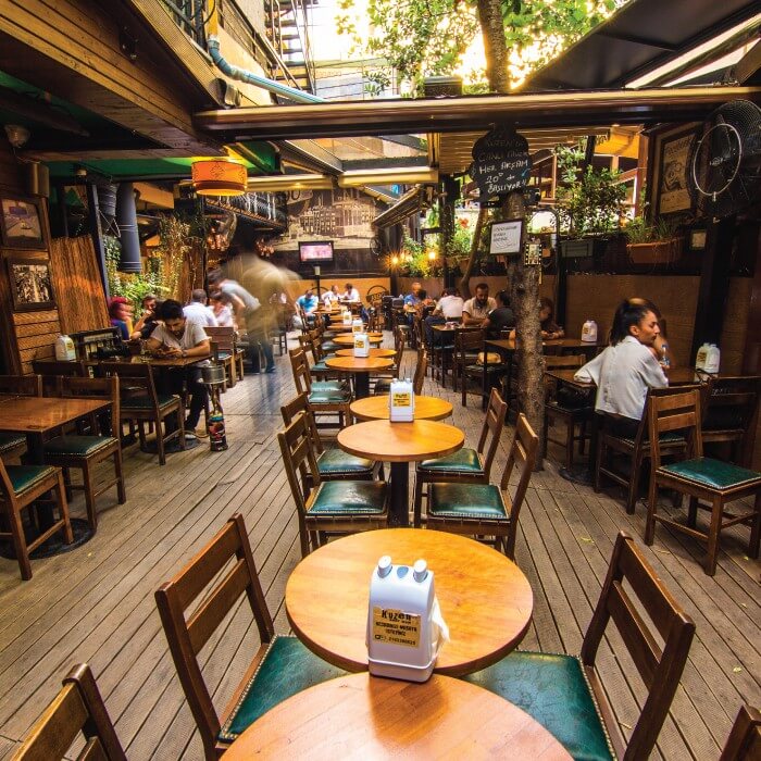 KUZEN BEER CAFE
